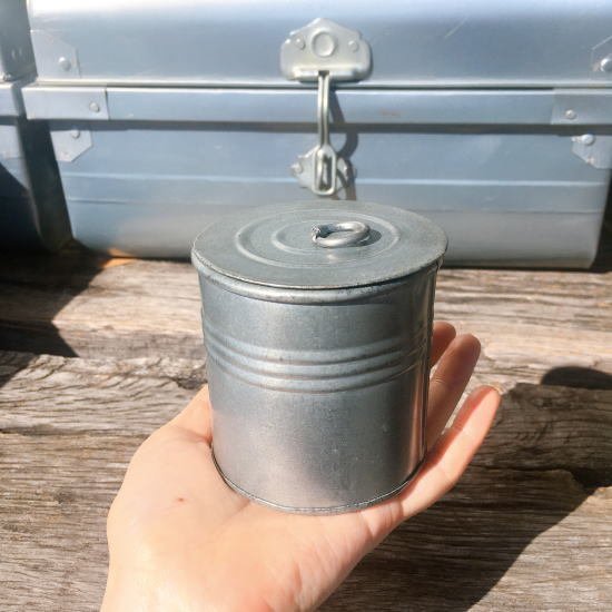 【ヴィンテージ感も楽しめる!】ブリキ缶シリーズ