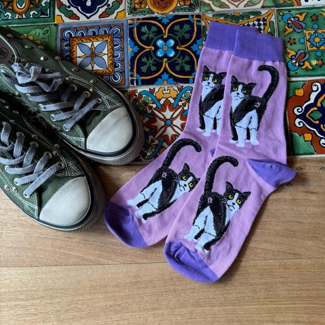 TOPANGA SOCKS Lady's　ふりむきネコソックス　ピンク　靴下　レディース　クルーソックス　クロネコ　ネコ　スニーカー　ファッション　ペット　さんぽ　