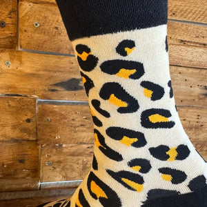 TOPANGA SOCKS Lady's　アシンメトリーヒョウソックス　靴下　レディースソックス　クルーソックス　ヒョウ　ヒョウ柄　ネコ科　アジア　アフリカ　プチギフト