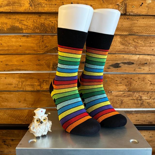 TOPANGA SOCKS Lady's　レインボーピアノソックス　虹色　虹　ピアノ　音楽　楽器　靴下　スニーカー　クルーソックス　可愛い　派手　ボーダー　プチギフト