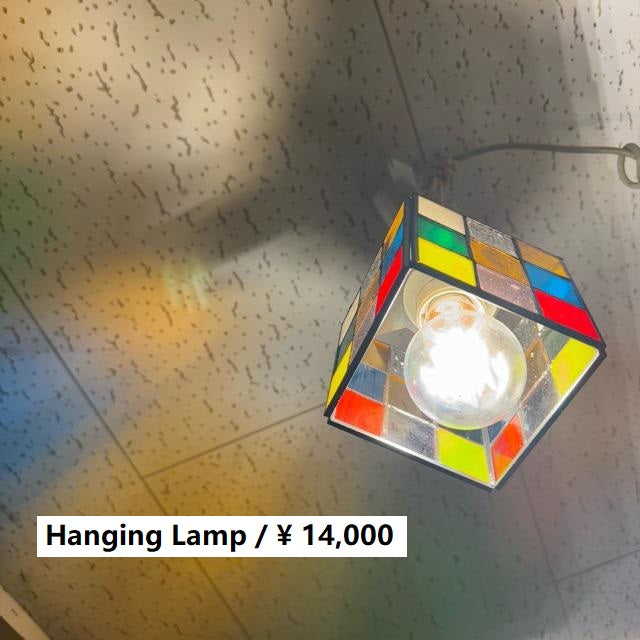 TOPANGA Lighting　ステンドグラスランプ　ベルスクエア　カラフル　ステンドグラス　吊照明　照明器具　光彩　リビング　キッチンカウンター　カフェ　BAR