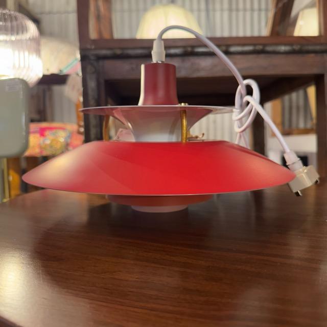 TOPANGA Lighting　カラフルスぺーシップ　レッド　ペンダントランプ　リビング　寝室　照明器具　光映　灯　LED電球　飛行船　コード調節