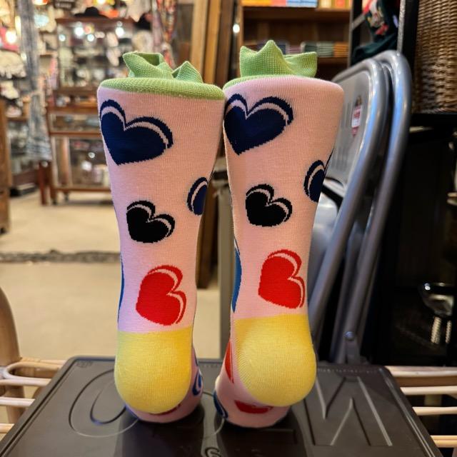 TOPANGA SOCKS Lady's　ビッグなハートソックス　ハート　レッドピンク　スニーカー　足元ファッション　靴下　ユニーク　プチギフト　クルーソックス