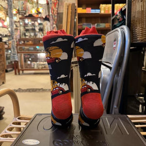 TOPANGA SOCKS Lady's　サンセットドライブ　夕日　ドライブ　旅行　スニーカー　足元ファッション　靴下　ユニーク　プチギフト　クルーソックス