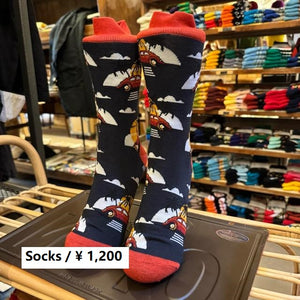 TOPANGA SOCKS Lady's　サンセットドライブ　夕日　ドライブ　旅行　スニーカー　足元ファッション　靴下　ユニーク　プチギフト　クルーソックス