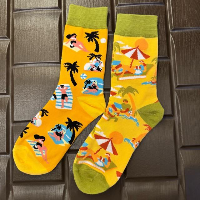 TOPANGA SOCKS Lady's　アシンメトリーソックス　バカンス　海　夏　太陽　ビーチ　南の島　スニーカー　足元ファッション　靴下　ユニーク　プチギフト　