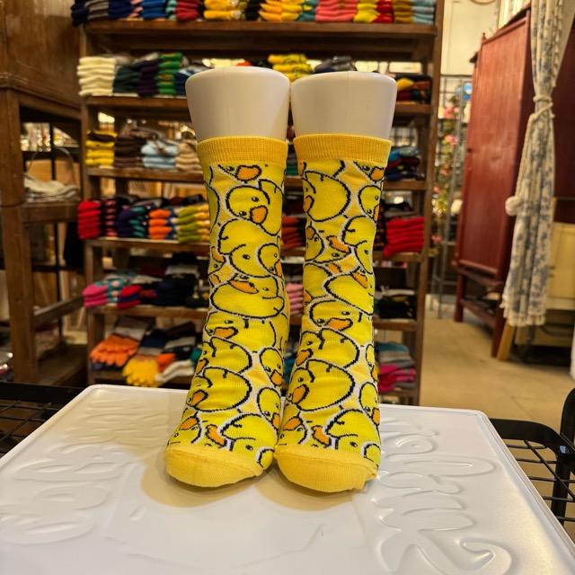TOPANGA SOCKS Lady's　ひなアヒルの大群　アヒル　ひな　雛　黄色　靴下　ユニーク　足元ファッション　プチギフト　クルーソックス　スニーカー