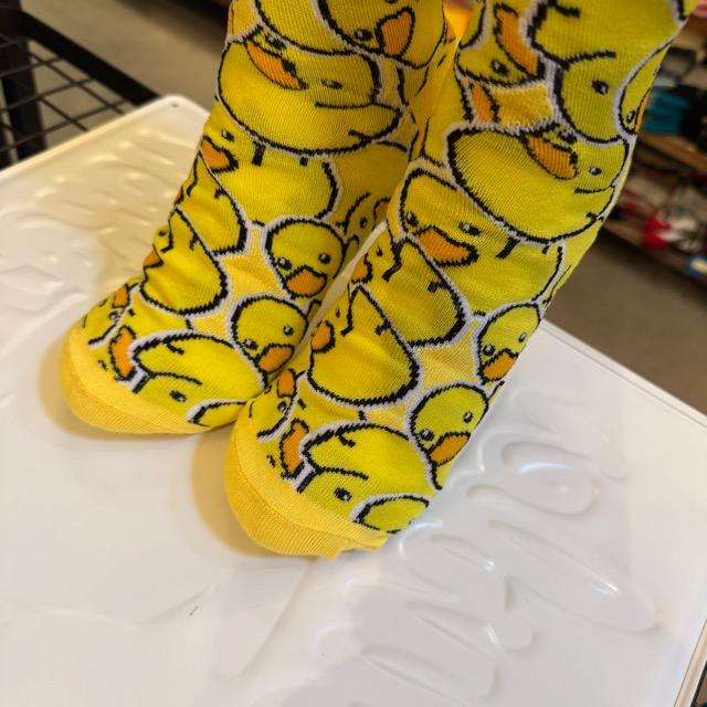 TOPANGA SOCKS Lady's　ひなアヒルの大群　アヒル　ひな　雛　黄色　靴下　ユニーク　足元ファッション　プチギフト　クルーソックス　スニーカー