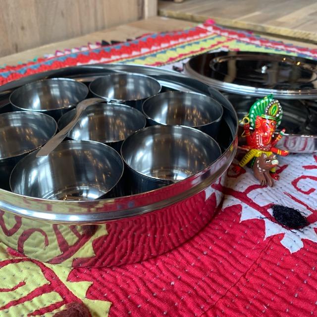 Indian spice box, simple, Asian, ethnic, spices, container, seasoning container, tableware, kitchen