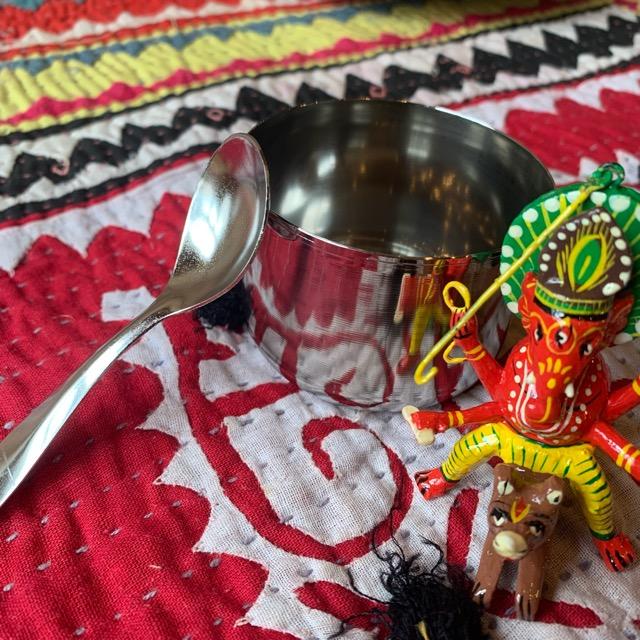 Indian spice box, simple, Asian, ethnic, spices, container, seasoning container, tableware, kitchen