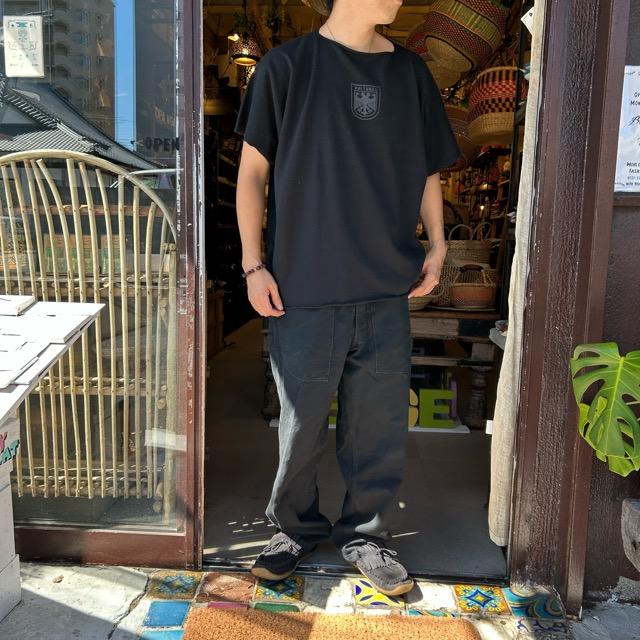 TOPANGA Men's VULTURES Tシャツ　ブラック　ファッション　メンズ　カットソー　半袖　プリントTシャツ