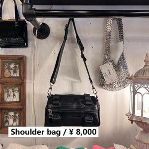 Topanga Bag　ラウンドクロスボディバッグ　ファッション　バッグ　肩掛けバッグ　ショルダーバッグ　小物　ユニセックス