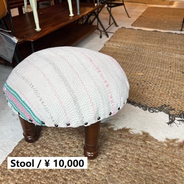 TOPANGA Furniture　ヴィンテージラリーキルトスツール　Middle　タイプG