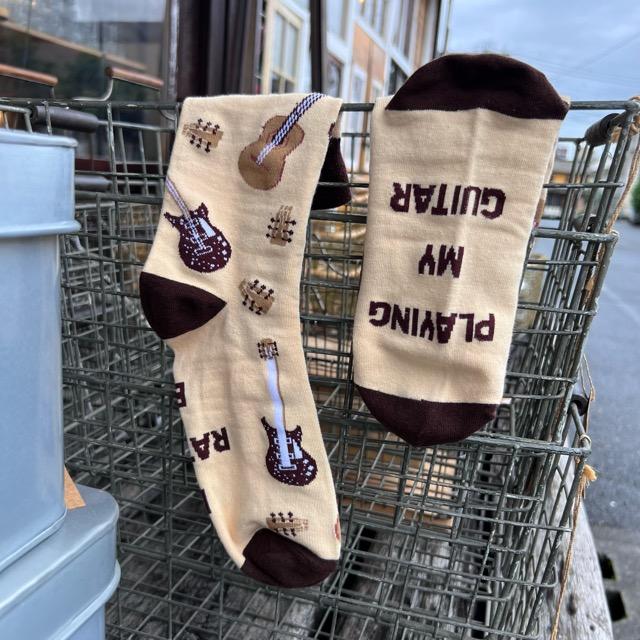 TOPANGA SOCKS Men's　ギター「playing my guitar」ソックス　ファッション　メンズ　靴下　楽器　ギター　ベージュ　ユニーク