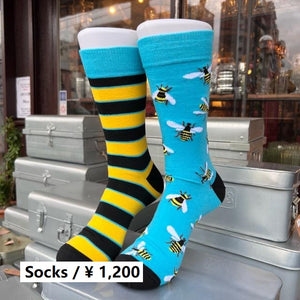 TOPANGA SOCKS Men's　アシンメトリーBEEソックス　ファッション　メンズ　靴下　アシンメトリー　ハチ　昆虫　ユニーク