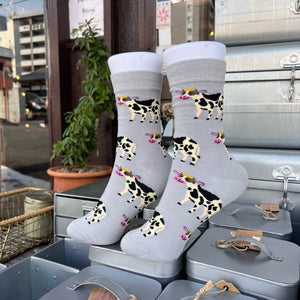 TOPANGA SOCKS Lady's　ニッコリ笑顔の牛さんソックス　ファッション　レディース　靴下　動物　グレー