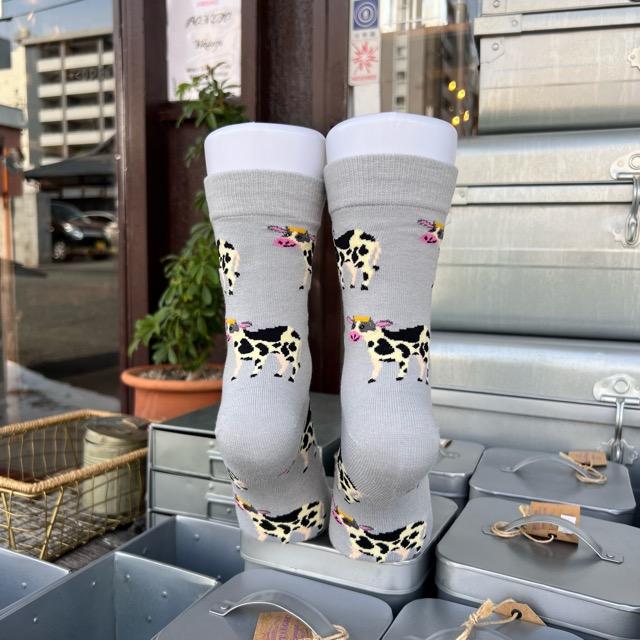 TOPANGA SOCKS Lady's　ニッコリ笑顔の牛さんソックス　ファッション　レディース　靴下　動物　グレー