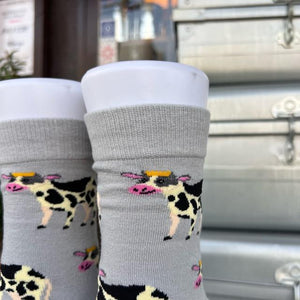 TOPANGA SOCKS Lady's　ニッコリ笑顔の牛さんソックス　ファッション　レディース　靴下　動物　グレー