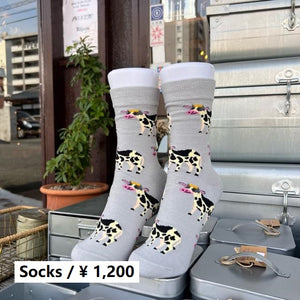 TOPANGA SOCKS Lady's　ニッコリ笑顔の牛さんソックス　ファッション　レディース　靴下　動物　グレー