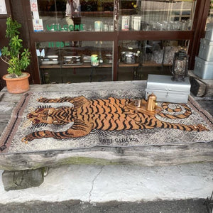 トゥーゴーラグマット/タイガー　100×180cm