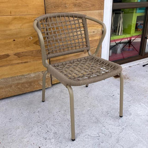 アルミニウム ロープ チェアー　ベージュ　ALUMINUM ROPE CHAIR　LADARN BEIGE　屋外用　椅子　軽量　DULTON　エクステリア　スタッキング　ダイニングチェア