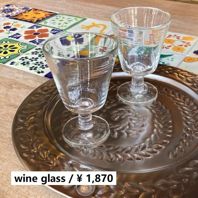イランガラス　手吹きのゴブレット　コップ　ワイングラス　手吹きガラス　ジュース　パフェ　アルコールグラス