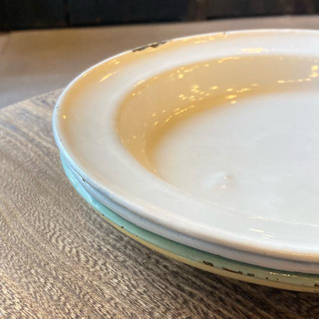 パキスタン　ホーローラウンドプレート　全3色　ホワイト　ミント　イエロー　皿　平皿　アジア料理　大皿　琺瑯