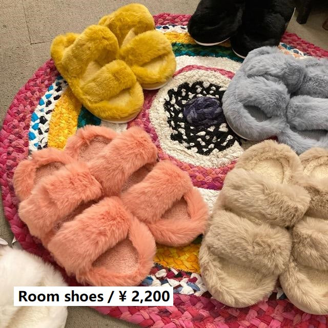 シューズ・サンダルその他 MOLLIOLLI Heel overshoe type eco-fur slippers beige Womens Slipper High Heels Peep Toe Fur Trim Sandals Summer