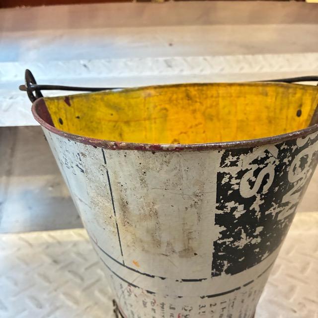 インド　リサイクルアイアンバスケット　M　RECYCLED BUCKET　アイアン製バケツ　ガーデニング　ゴミ箱　鉢カバー　アソート　プランターカバー　
