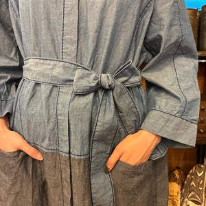 homspun 　ホームスパン　ライトオンスシャンブレー比翼配色7分袖ワンピース　ブルー×ネイビー　ロング丈　バイカラー　羽織　リボン　ドレス