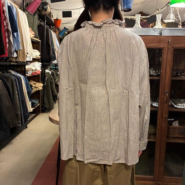 ICHI Women's Indigo Selvedge Striped Ruffle Neck Shirt in Natural Cotton. Perfect for Layering, Long Sleeves, and Knitwear. White.