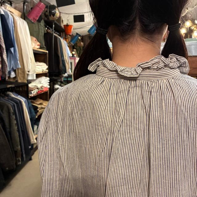 ICHI Women's Indigo Selvedge Striped Ruffle Neck Shirt in Natural Cotton. Perfect for Layering, Long Sleeves, and Knitwear. White.