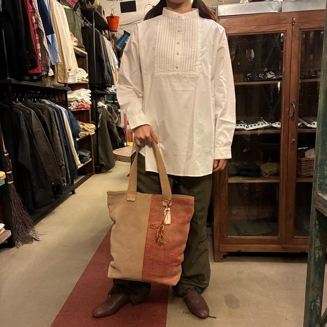 ICHI Cotton Pintuck Blouse in White and Natural Cotton. Women's Shirt, Knit, Layering Shirt, Long Sleeve, Stand Collar