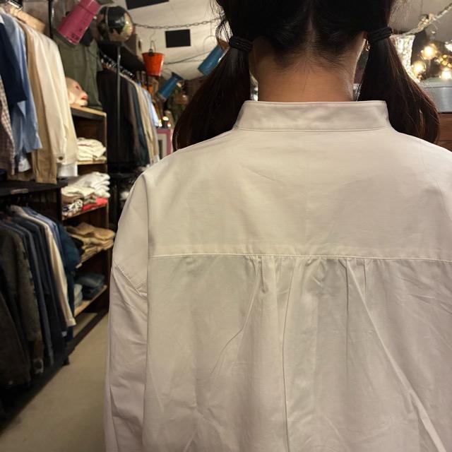 ICHI Cotton Pintuck Blouse in White and Natural Cotton. Women's Shirt, Knit, Layering Shirt, Long Sleeve, Stand Collar