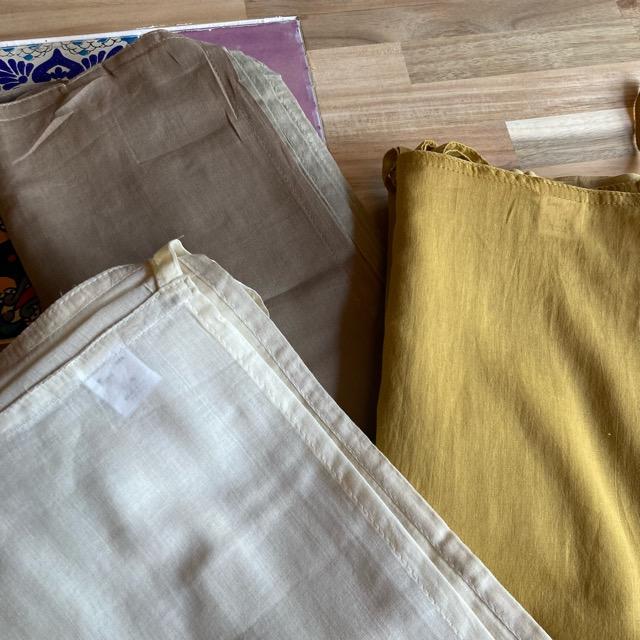 インド　コットンボイルダブルカーテン　マスタード　100×130cm　腰高窓カーテン　レースカーテン