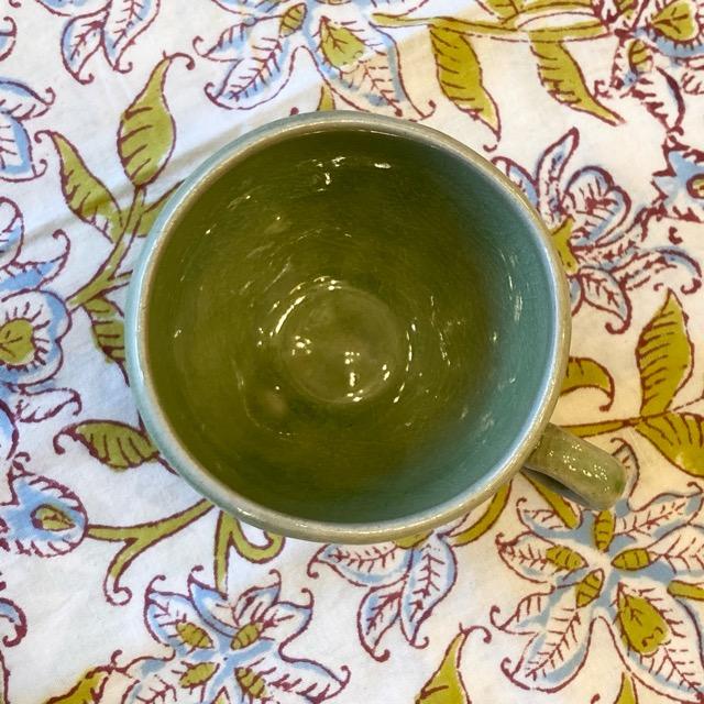 商品コード b6-mar-twt-b-050    タイ　セラドン焼　カップ＆ソーサー　タイ料理　アジアン料理　民芸品　翡翠　コーヒー　紅茶　ティーカップ　コーヒーカップ　マグカップ