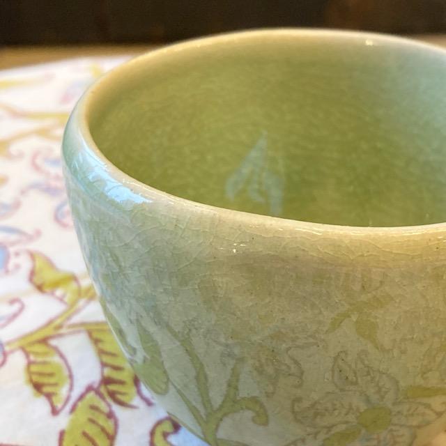 商品コード b6-mar-twt-b-050    タイ　セラドン焼　カップ＆ソーサー　タイ料理　アジアン料理　民芸品　翡翠　コーヒー　紅茶　ティーカップ　コーヒーカップ　マグカップ