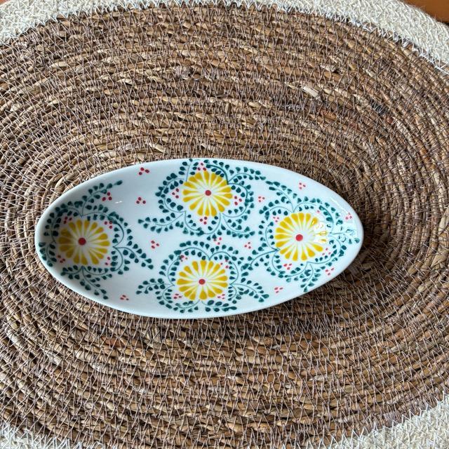 ベトナム　バッチャン焼小皿　舟形　16cm　全2色　キイロ　アカ　イエロー　レッド　小鉢　オーバル　楕円皿　ベトナム料理　中華料理　薬味　前菜　タイ料理