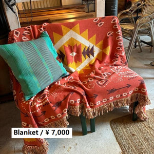 TOPANGA Homefurnishing　アートニットブランケット　トライバル　130×160cm　レッド　マルチカバー　ベッドカバー　アウトドア　壁掛け　タペストリー