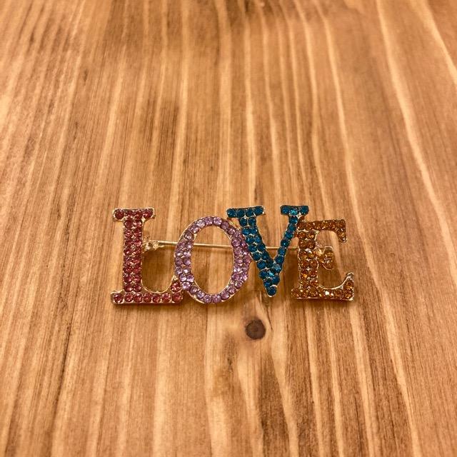 TOPANGA Jewelry　ビジューブローチ　LOVE　ファッションアイテム　ジュエリー　プレゼント　小物　アクセサリー　プチギフト　