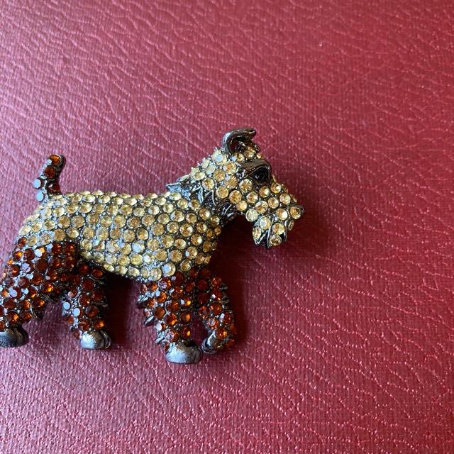 TOPANGA Jewelry　ビジューブローチ　シュナウザー　テリア　ドッグ　犬　ファッションアイテム　ジュエリー　プレゼント　小物　アクセサリー　プチギフト　