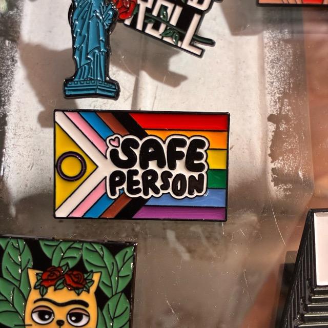 TOPANGA Jewelry　 Pin Brooch　SAFE PERSON