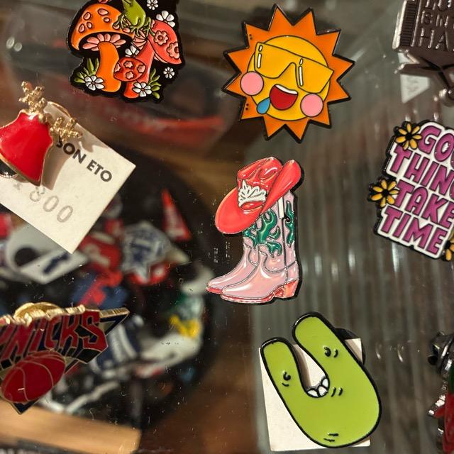 TOPANGA Jewelry Pin Brooch Pink Western