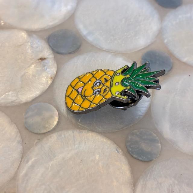 TOPANGA Jewelry Pin Brooch King of Pineapples