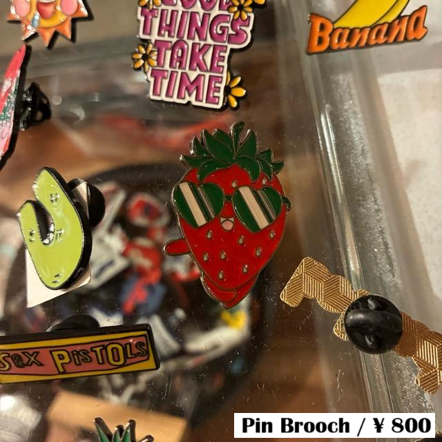 TOPANGA Jewelry　 Pin Brooch　Strawberry