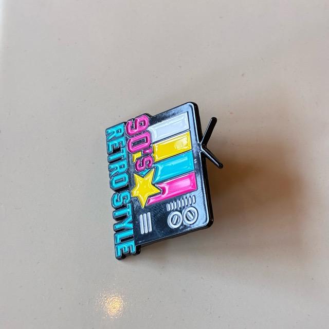 TOPANGA Jewelry Pin Brooch 90'S RETORO STYLE