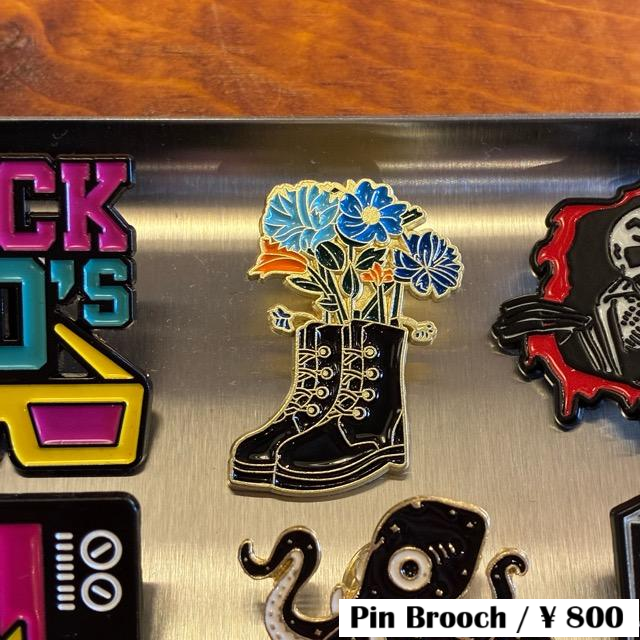 TOPANGA Jewelry Pin Brooch Boots & flowers