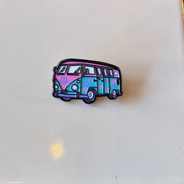 TOPANGA Jewelry Pin Brooch Bus
