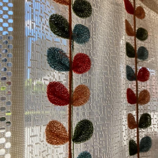 TOPANGA Fabric　リーフエンブロイダリーレースカーテン　140×160cm　刺繍カーテン　スカラップ　レトロ　シアーカーテン　カントリー　カーテンポール