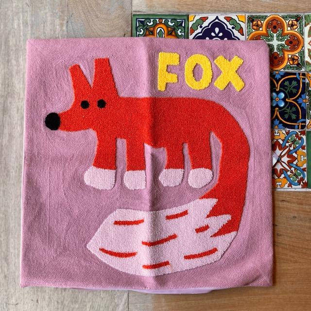 TOPANGA Homefurnishing ゆるアニマルクッションカバー　FOX　ピンク　45×45cm　キツネ　きつね　狐　どうぶつ　サガラ刺繍　刺繍　